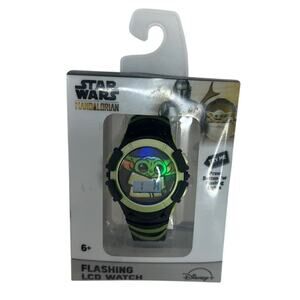Star Wars Mandalorian Flashing LCD Watch NIP!
